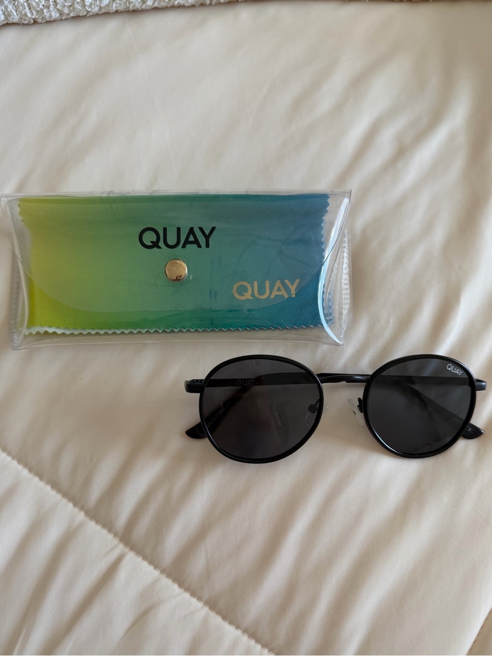 Quay Australia Black Round Polarized Sunglasses